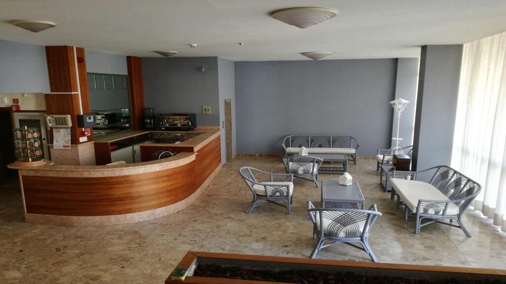 רימיני Albergo B&B Serafini מראה חיצוני תמונה