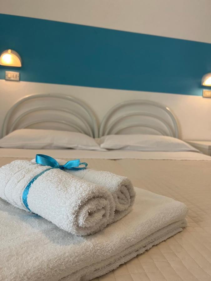 רימיני Albergo B&B Serafini מראה חיצוני תמונה