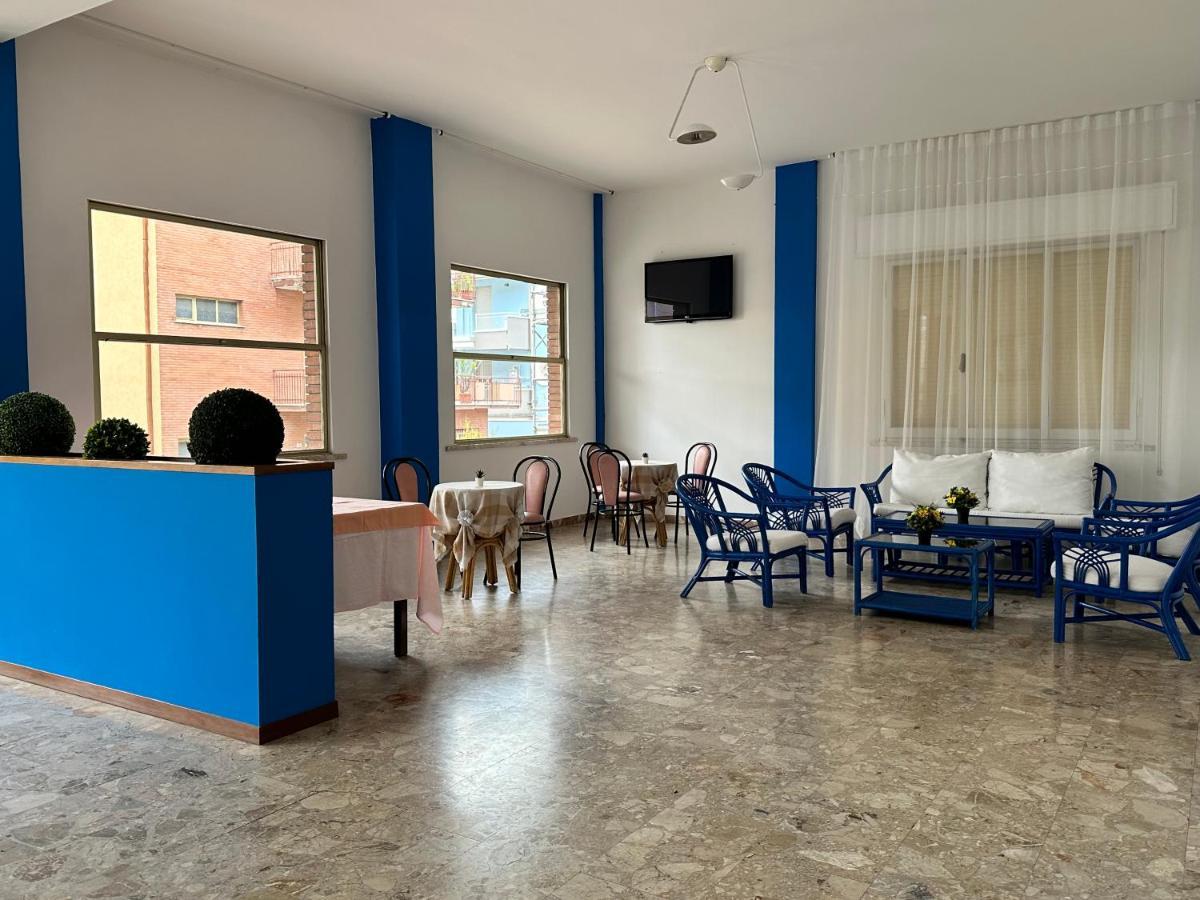 רימיני Albergo B&B Serafini מראה חיצוני תמונה